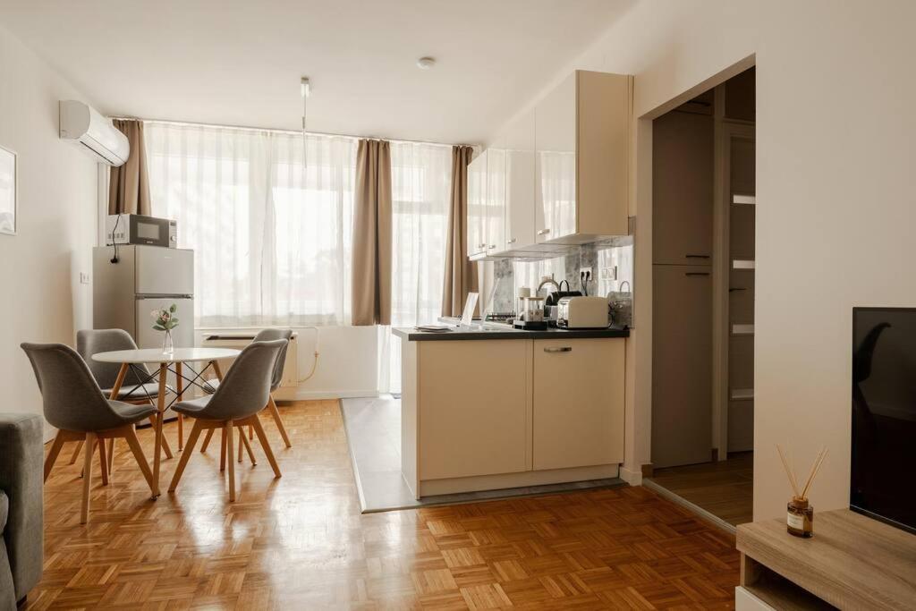 Petofi Family Apartman デブレツェン エクステリア 写真