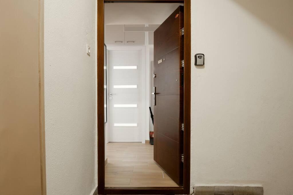 Petofi Family Apartman デブレツェン エクステリア 写真